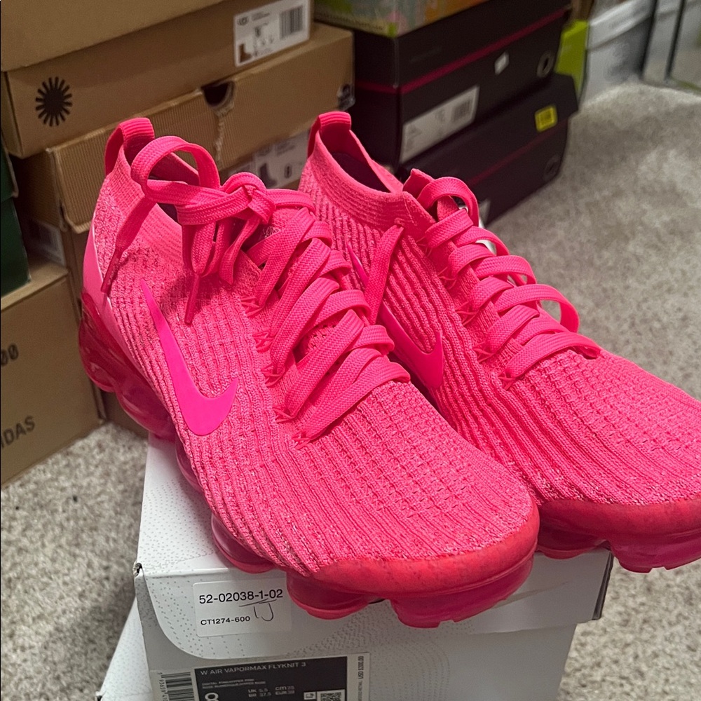 Nike Air Vapormax Flyknit 3 Women's Vibrant Pink Athletic Shoes